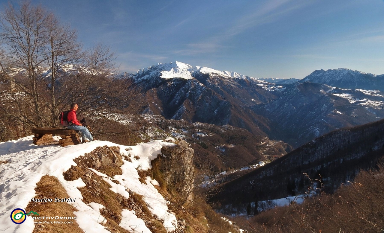 05 Pausa panorama a metà salita....JPG